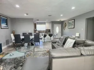 The Perfect Vacation Getaway ! - Andover Lakes Estates