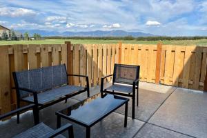 New 3BR condo in Bozeman w mtn views and trails