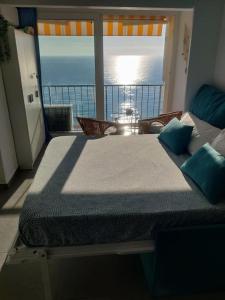 Loft beach blue