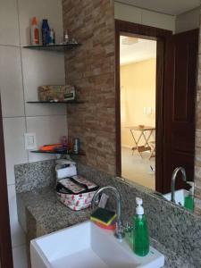 Flat aconchegante a uma quadra da praia