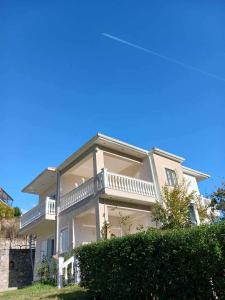 Villa Mira