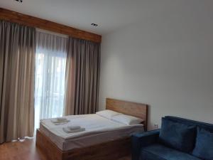 Evdo Apartments F2 White Studio