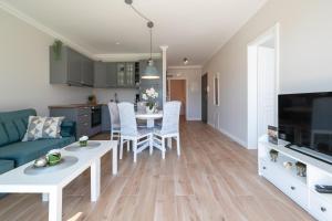 Apartament Pod Lasem z klimatyzacją i 2 sypialniami