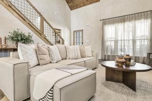 Mystic Grove Luxury Mountain Hideaway