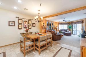 Seven Springs Stoneridge 3 Bedroom Standard Condo, Private Deck condo