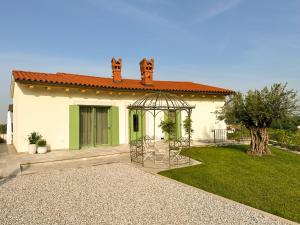 Ca S Lorenz - A Luxury 100m2 Apartment in a Chic Vineyard Villa