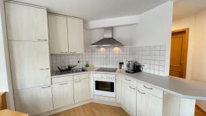 250m zur Hannigalp und Bergpanorama