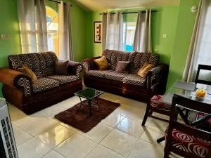 Deluxe Haven - Anchovy Station