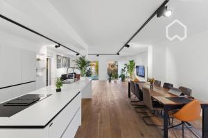 FamilienParadis Pool Garten Grill Parkplatz Fitness Tischtennis