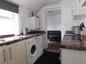 Lorne Lodge Central Swindon