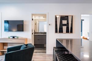 Escape to Revy - Beautifully Designed Condo