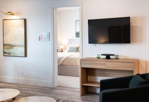 Escape to Revy - Beautifully Designed Condo