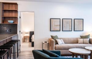 Escape to Revy - Beautifully Designed Condo