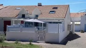 Maison saisonnière de Mer - Plage-des-Demoiselles