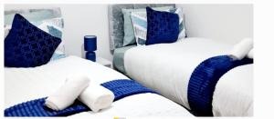 Gillingham Home - Sleeps 4 - Comfort & Convenience