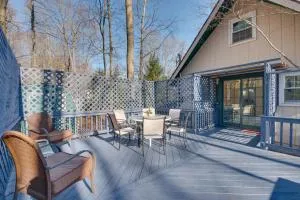 Pocono Lake View Retreat with Community Amenities! - Arrowhead Lake