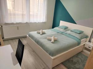 AwesHome City Apartment - 3 Bedrooms and Free parking