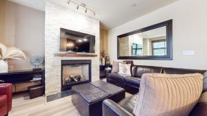 Solstice 10 Apartment