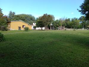 Villa francisca amarilla