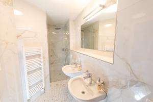 Modern Comfort Room room in Budget Hotel Alexander