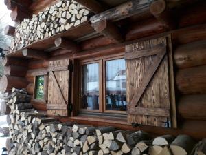 Fuste insolite avec balcon et terrasse dans les Vosges - FR-1-589-241