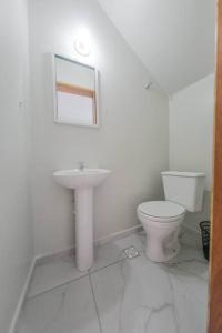 CASA INDIVIDUAL CoM PISCINA xx