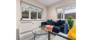 Tranquil Retreat in Hendon: Comfort & Style Await - The Hyde
