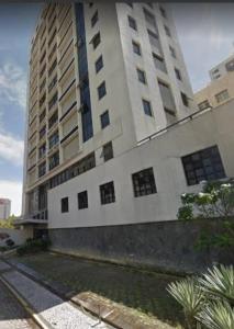 Quarto a 10m da praia ao lado de Pubs e Restaurantes