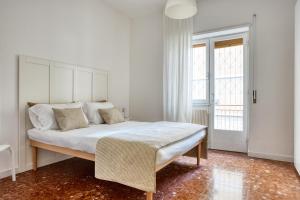 Charme Apartment In Balduina by RHR