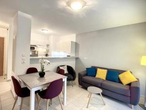 Appartement F2 climatisé à Lamalou-les-Bains, terrasse, proche centre et thermes, animaux acceptés - FR-1-451-167