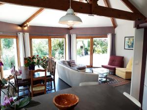 Maisons de vacances Maison plain-pied 4 pers, jardin, BBQ, WIFI, animaux OK - Chatelaillon-Plage - FR-1-706-8 : photos des chambres