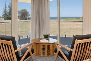 LEDGE VIEWS - Ocean Views - Ledge Point