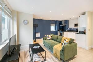 Urban Retreat in Southwark 2BR Gem for 4