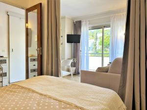 Studio pour 4 personnes au cœur du Lavandou avec vue sur les collines - FR-1-251-579