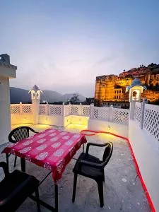 The Palace View Homestay & Restaurant - Rājmahāl