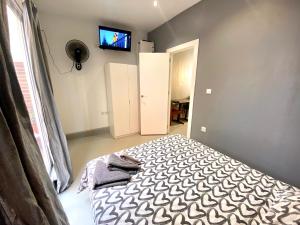 Apartamento de 3 habitaciones en Sants a 2`del metro Badal P9