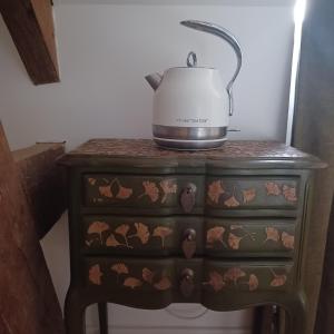 B&B / Chambres d'hotes Le Banellou : Chambre Double - Vue sur Jardin