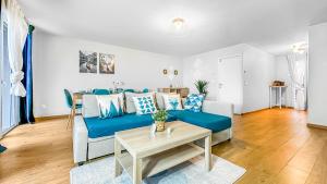 Appartements COLOC LAGON - Belle Colocation haut de gamme de 3 chambres / Proche Gare / Parking gratuit / Balcon / Wifi & Netflix : photos des chambres