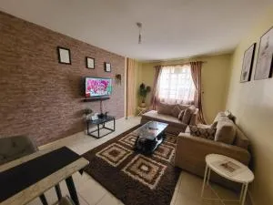 Eclectic 2 bedrm homely & comfy - Matha