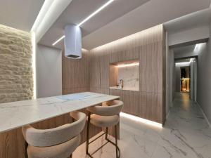 LUXURY IN "PLAZA LUCEROS" in the heart of the city & beach