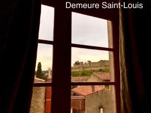 B&B / Chambres d'hotes Demeure Saint Louis Historic manor, City 700m, parking,A C,Clim,WIFI, heated pool, city view : photos des chambres