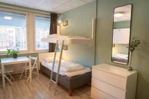 Family Room (6 Adults) with Shared Bathroom room in Göteborg Hostel