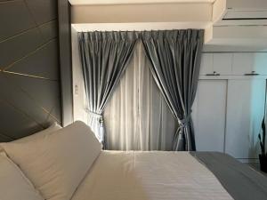 Tinch@Inspiria Cozy Centrally Located Studio Unit with Balcony in the heart of Davao City. Beside Abreeza Mall