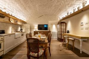 UnoZeroUno by Boutique Homes Siena