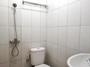 RedDoorz Syariah near Universitas Batanghari Jambi