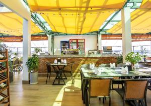 The Square Kampot Hotel