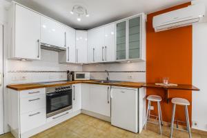 Bright Amadores Seaview Apartment