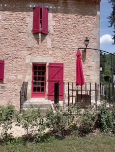 Appartements Domaine de La Barde apartments in the old walnut mill and forge : photos des chambres