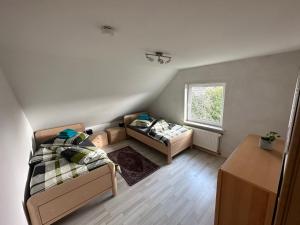 Ferienwohnung mit Balkon DG
