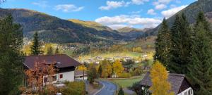 Top location ski-to-door two-bedroom apartment